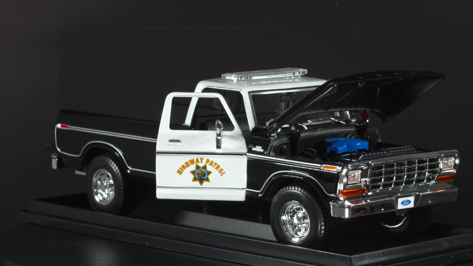 1979 Ford F150 Pick=up 1:18 Maisto Exclusive Style Special Edition HighwayPatrol