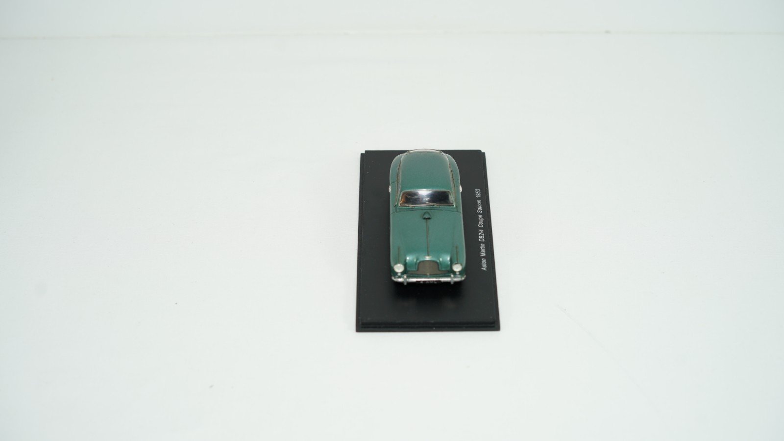 Spark 1/43 Diecast 1953 Aston Martin DB2/4 Coupe Saloon Sports Car S0583 B66