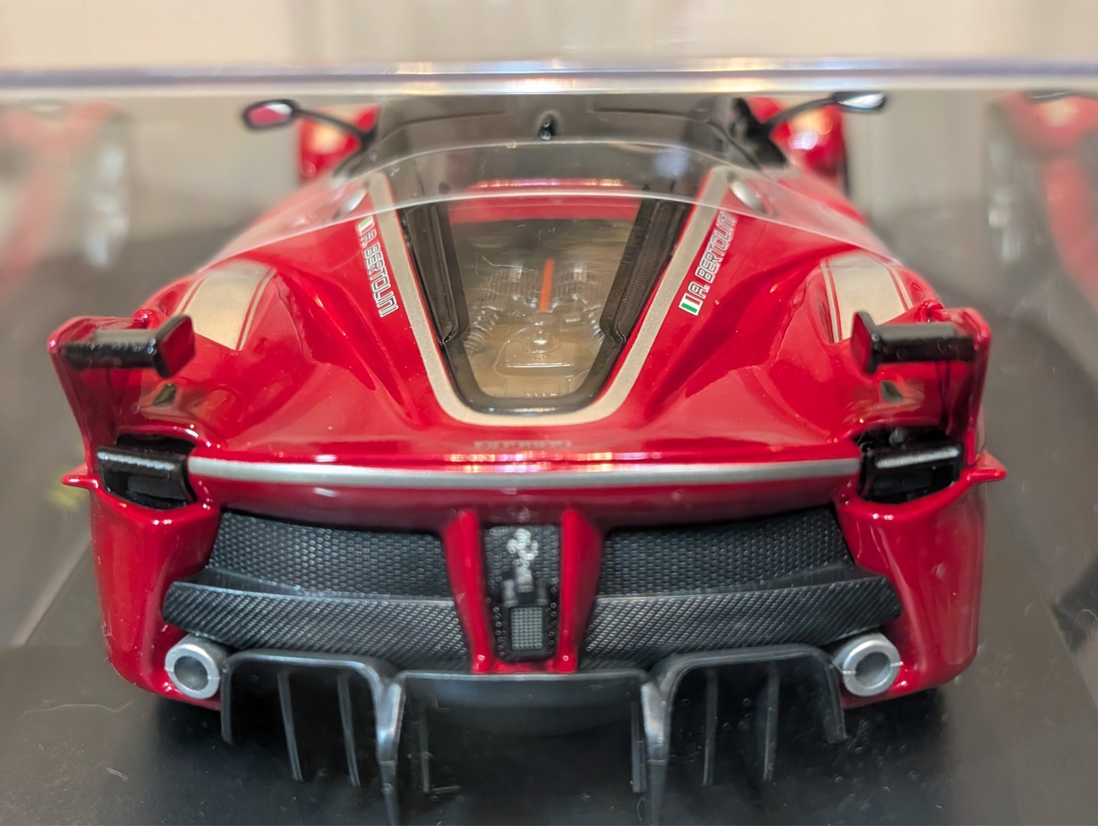 DeAgostini Ferrari FXX K 2014 Red 1/24 Diecast Model Car Display Case Used JP