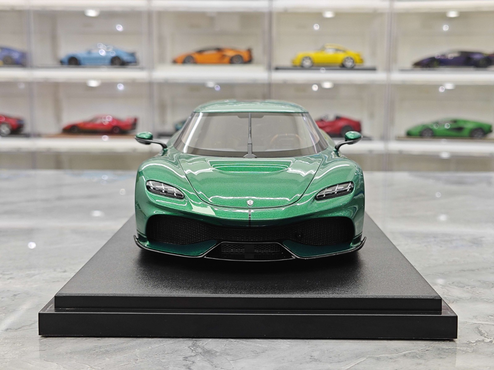 GT Spirit 1/18 Koenigsegg Gemera 2024 Racing Green Resin Car Model GT888