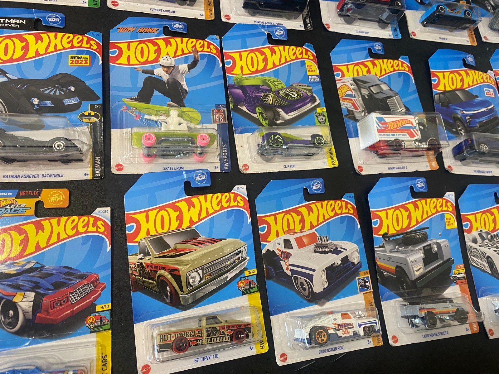 Hot Wheels lot of 40 cars Pontiac Volkswagen Deora Charger and more!