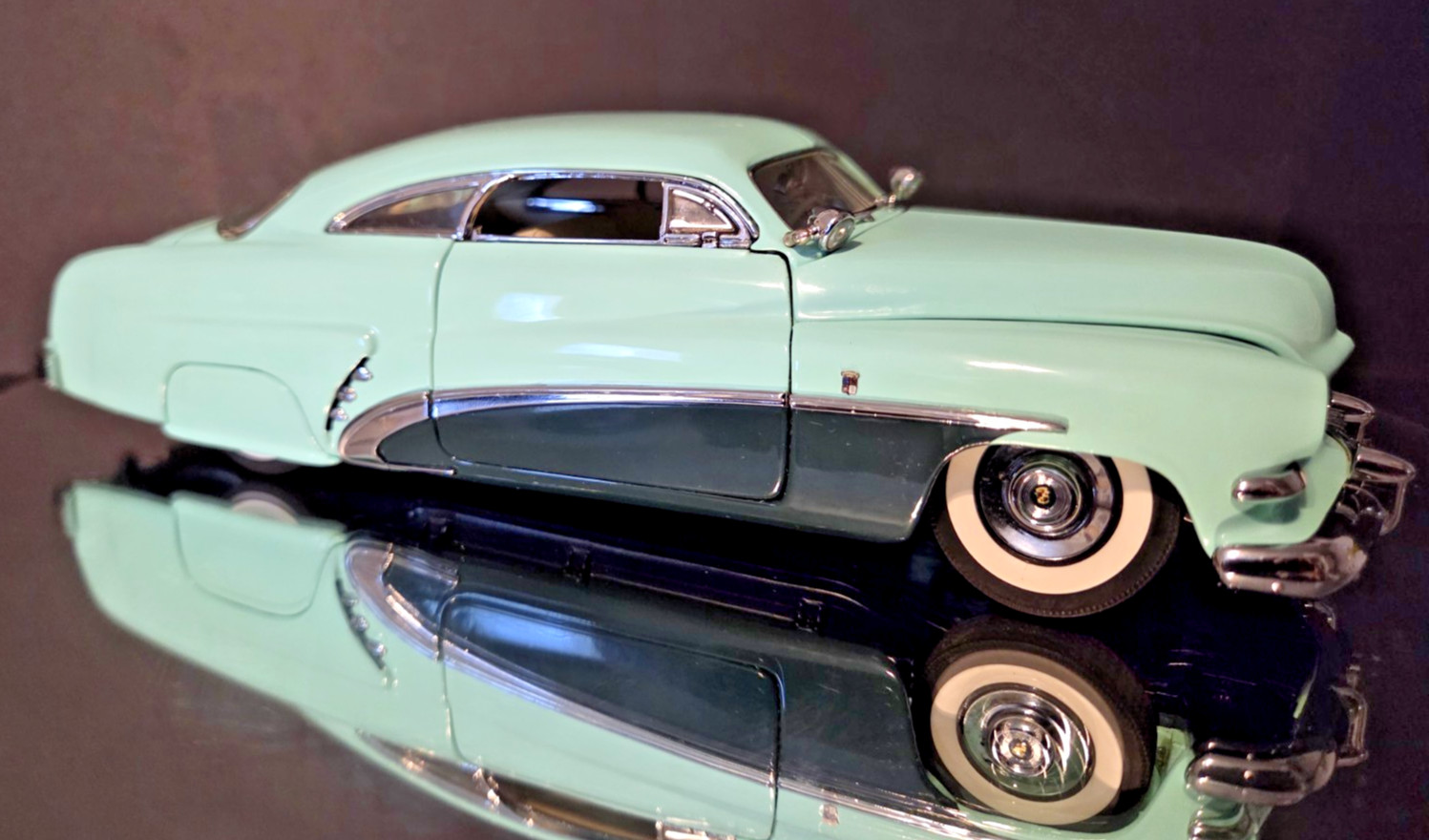 Danbury Mint, 1951 Mercury Hirohata Custom Coupe, 1:24 Diecast