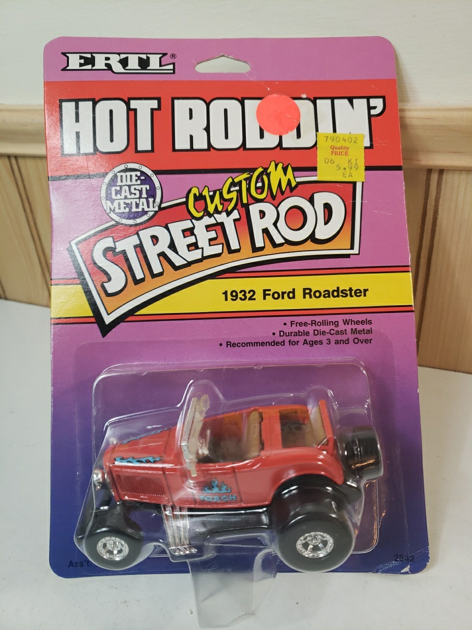 Vintage Ertl 1989 Hot Roddin Custom Street Rod ’32 Ford Roadster New On Card