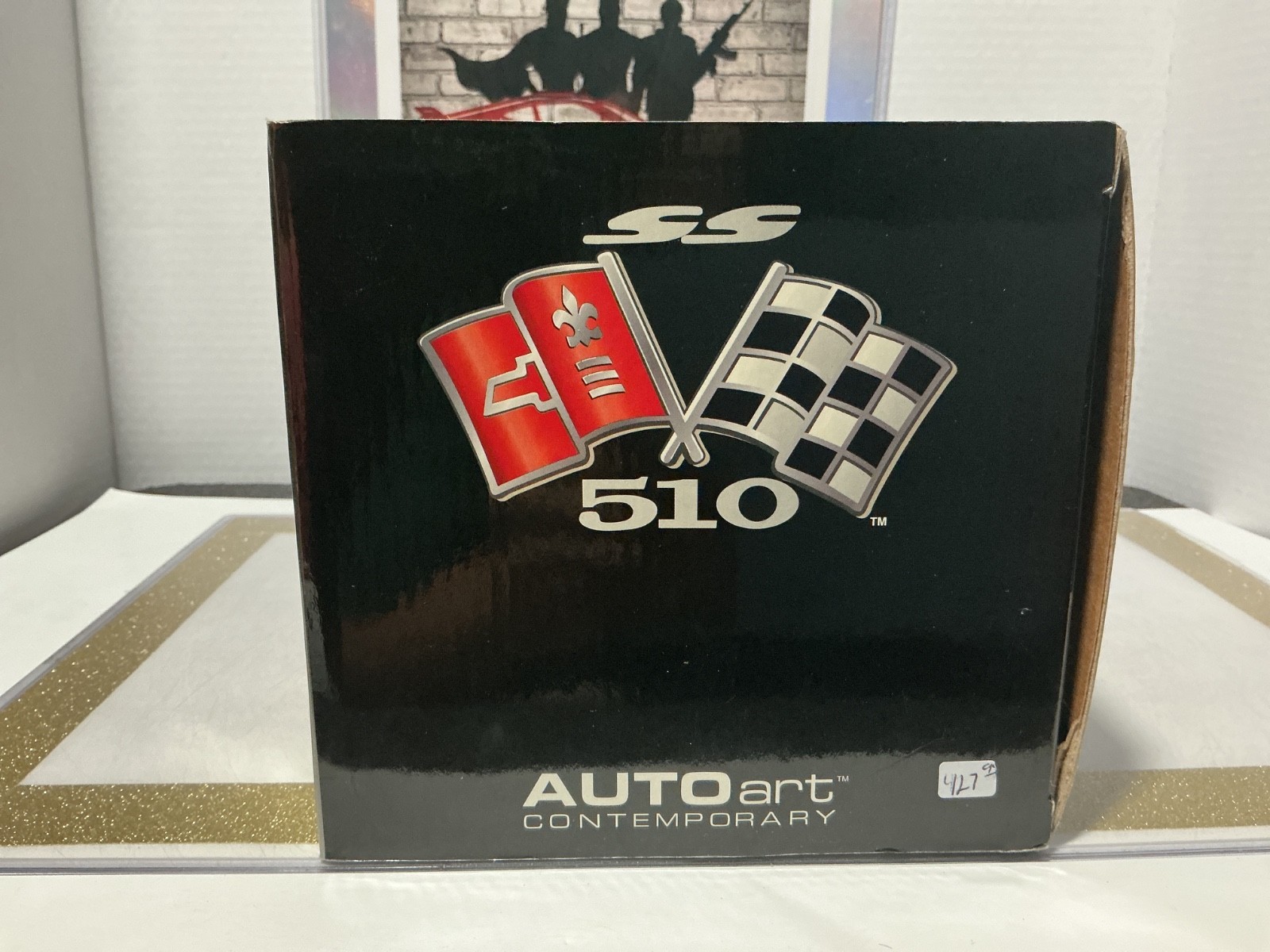 1:18 AUTO ART CHEVROLET IMPALA SS 510 CONCEPT BLACK ON GRAY [PLASTIC DENT]