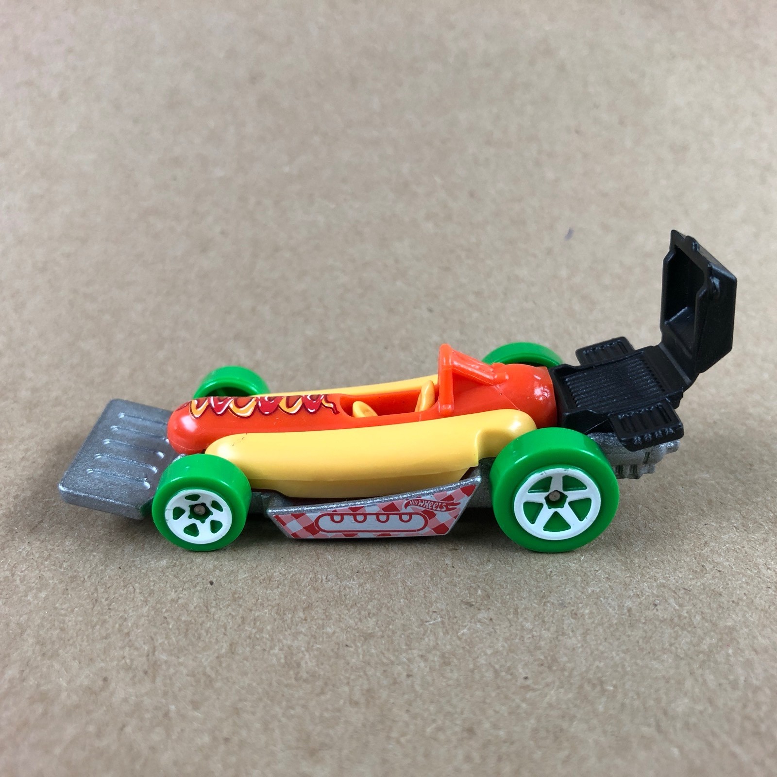 Hot Wheels Street Wiener 88/250 Hot Dog 2024 Lets Race 1:64 Diecast Car Loose
