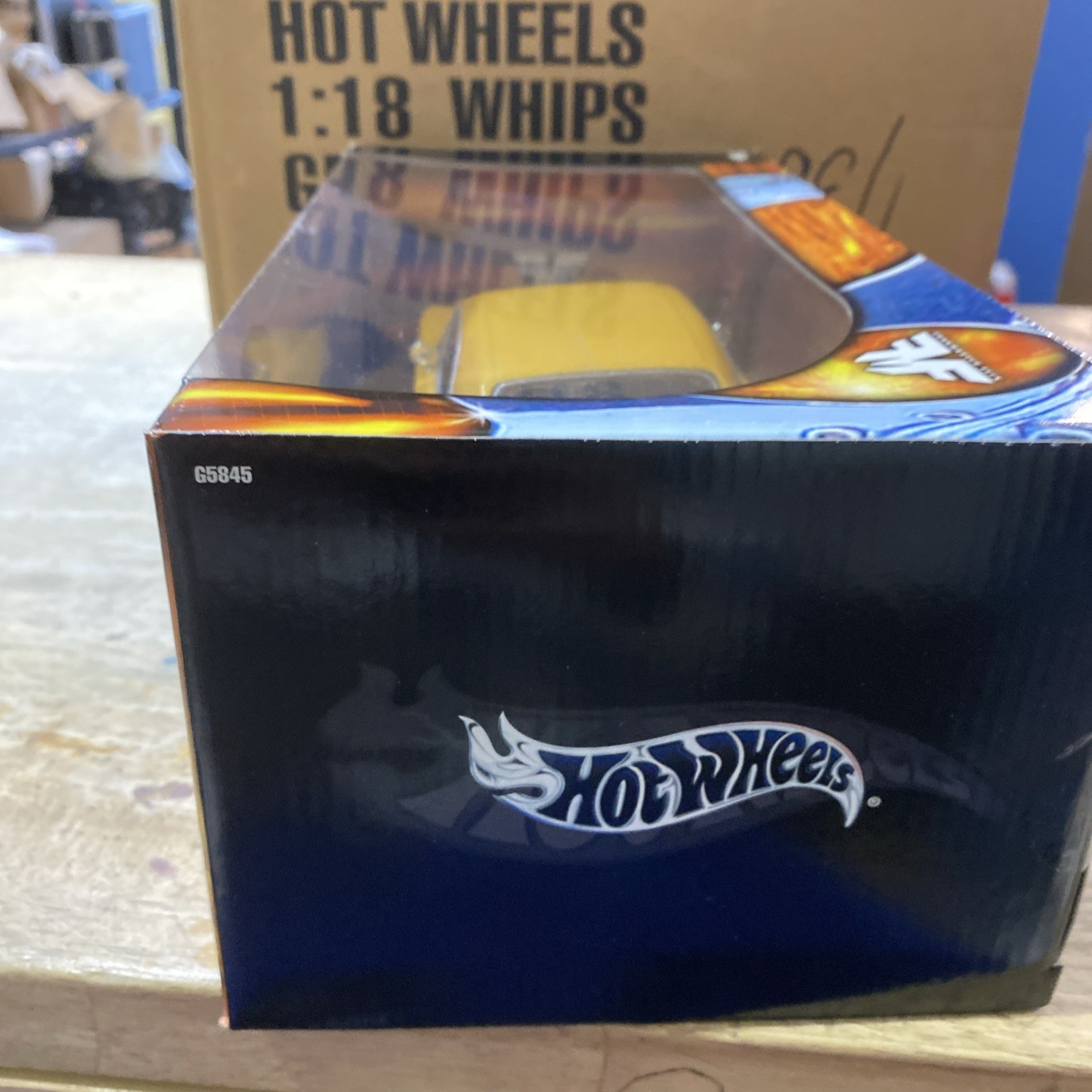 1/18 Hot Wheels 1969 Dodge Charger Team Baurtwell Whips Funkmaster Flex NIB