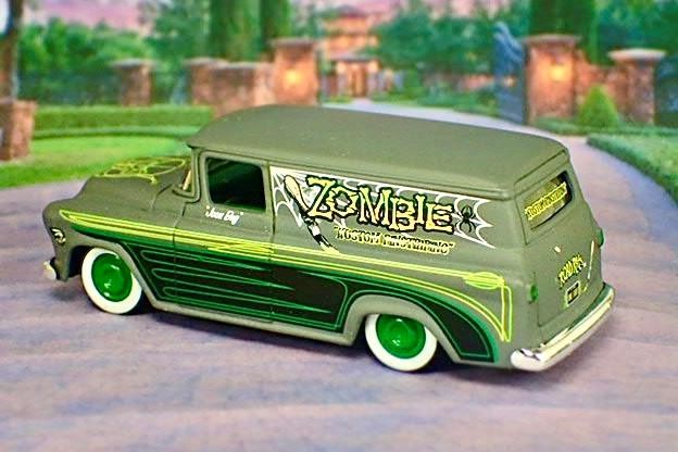 Von Dutch Design ZOMBIE 1957 Chevrolet Suburban V8 Rat Rod Panel 1/64 Scale LE I