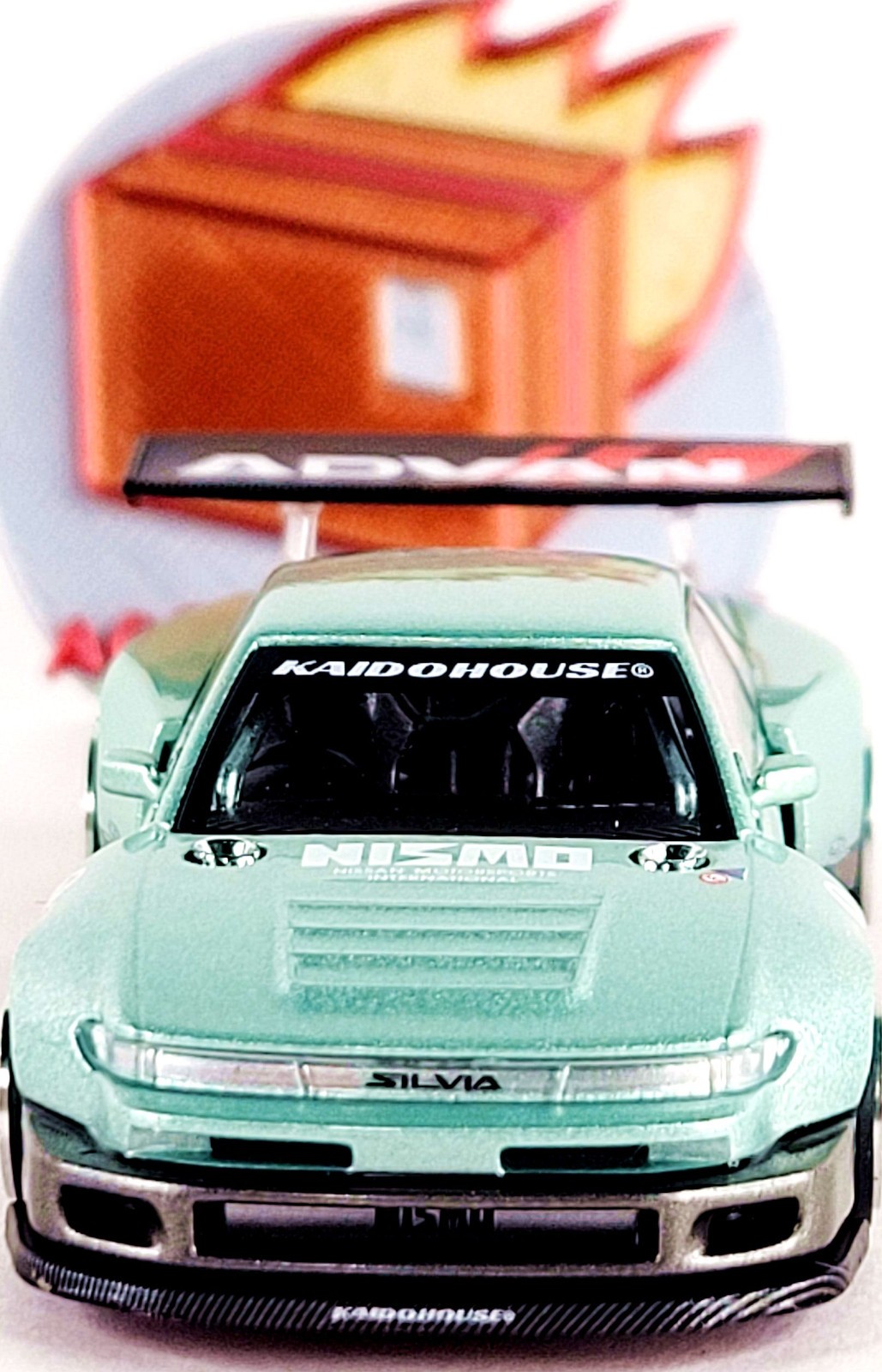 Kaido House x Mini GT Nissan Silvia S13-R Kaido Works V1 KHMG232 🟩 1/64
