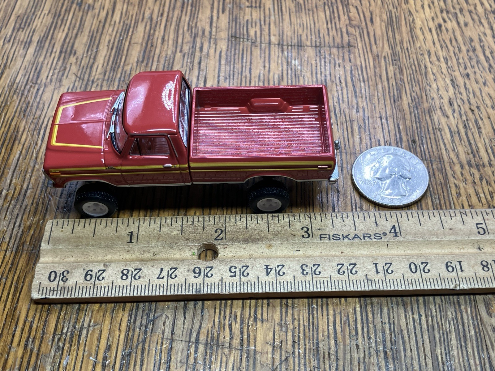 1978 Ford F-150 Ranger Explorer Lifted 4×4 Truck 1/64 Diecast Custom Greenlight