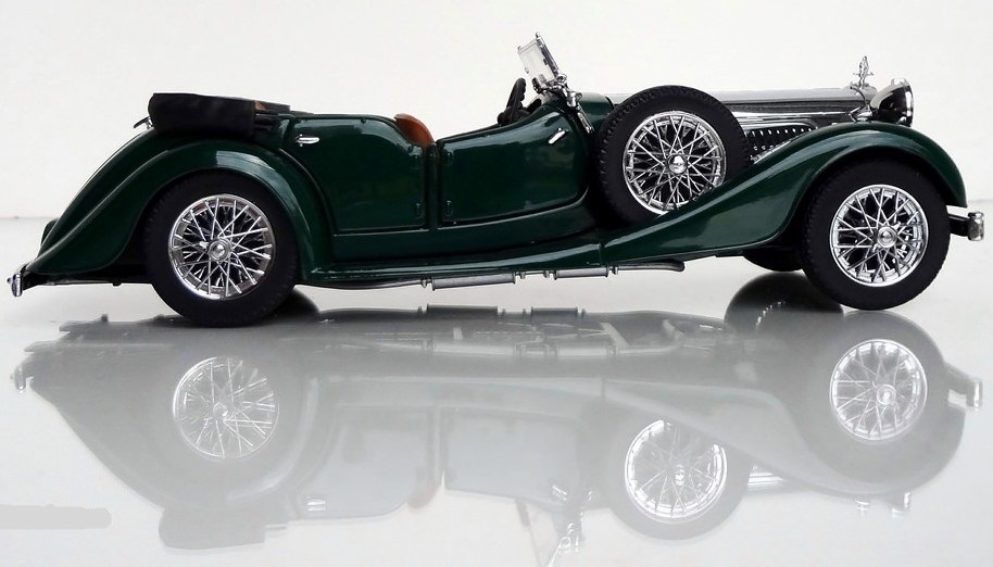 Classic Race Car Racing Racer Carousel SIVR1 18Unique12Metal Diecast Model24