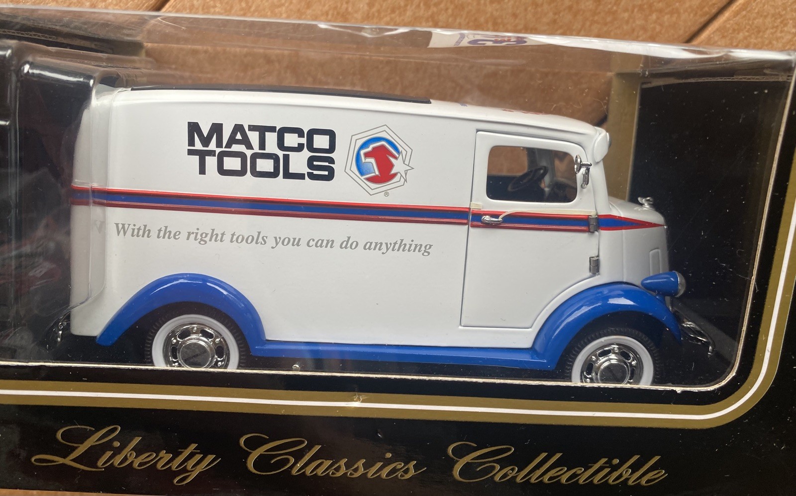 MATCO TOOLS 1938 STUDEBAKER PANEL TRUCK VAN LIBERTY CLASSICS 1:25 DIECAST NIB
