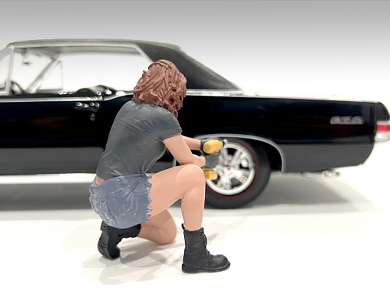 “MUSCLE MECHANICS” FIGURE #3 FOR 1/24 SCALE MODEL BY AMERICAN DIORAMA AD-25203