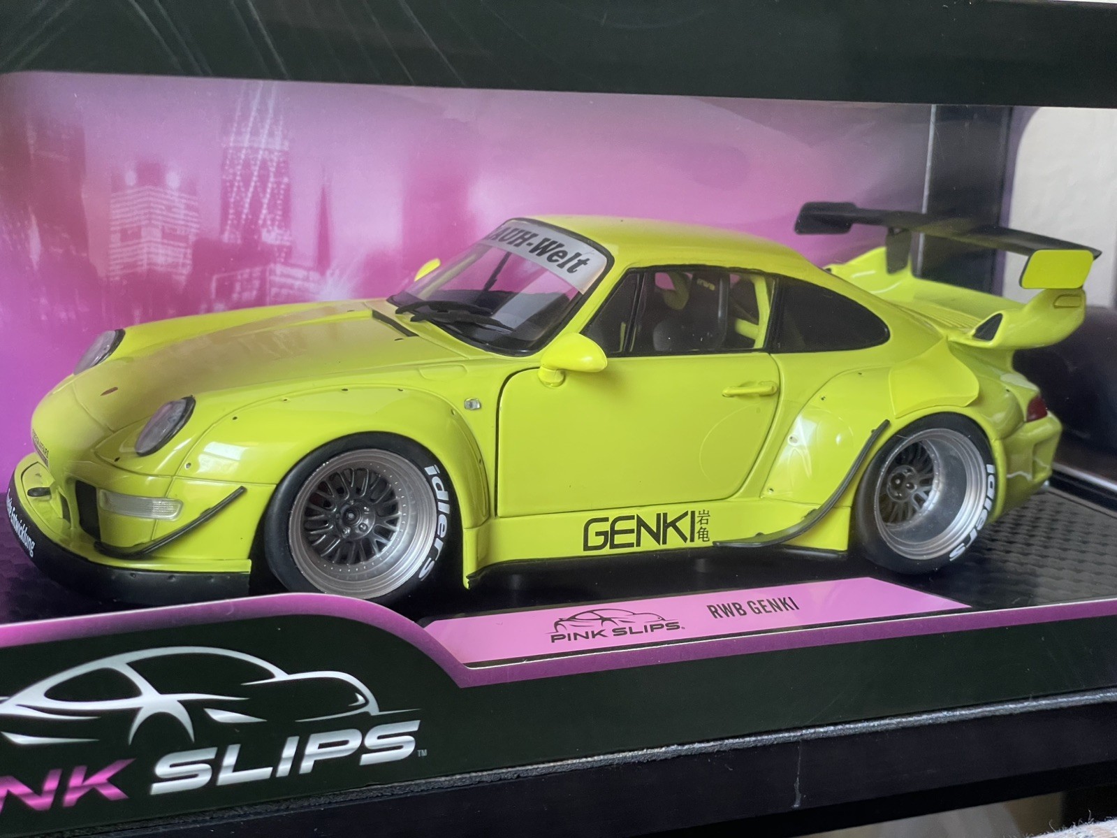Jada Pink Slips Porsche 911 993 RWB Genki 1:18 Lime Yellow