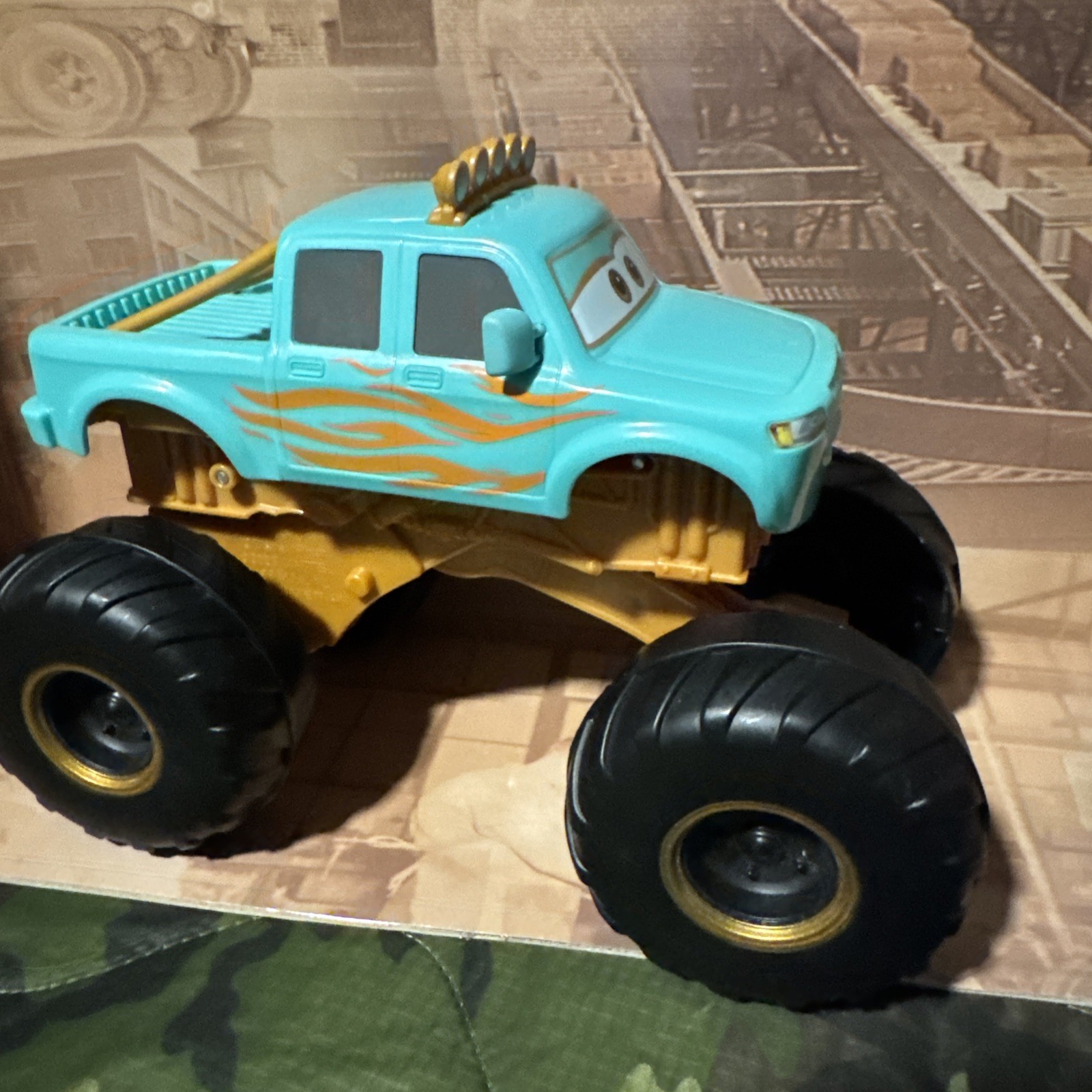Disney Pixar Cars Ivy Monster Truck Mattel Road Trip Ivy