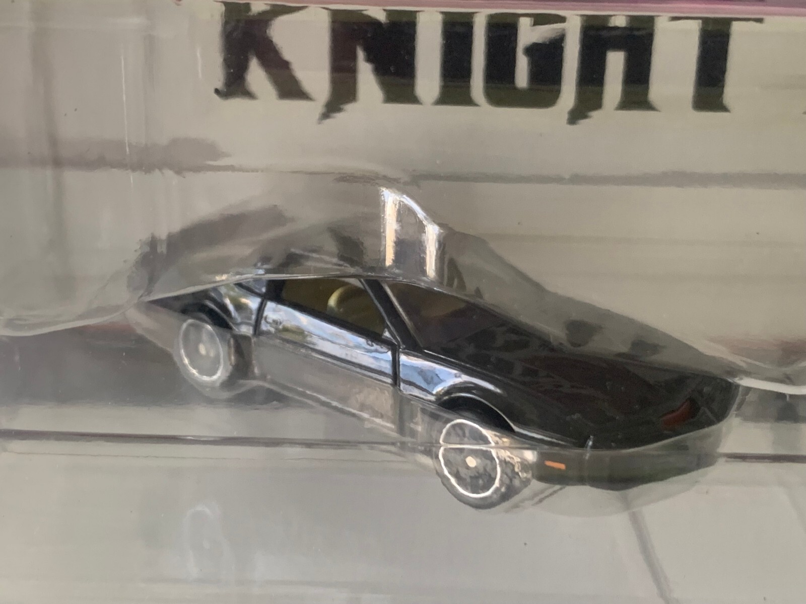 HOT WHEELS TWIN PACK 2 CAR SET KNIGHT RIDER K.I.T.T. K.A.R.R. 1:64 3+