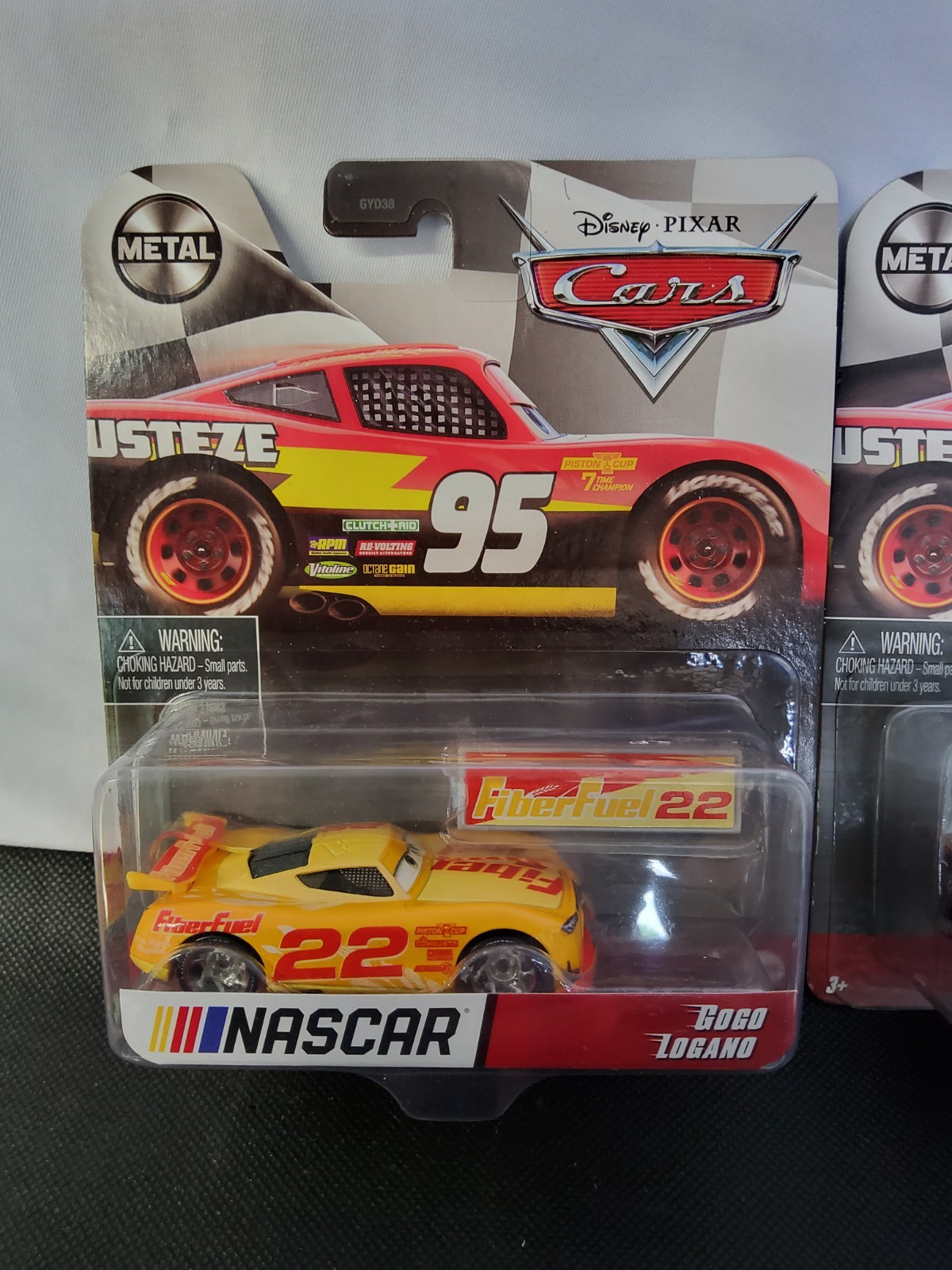 New Pixar Disney Cars NASCAR Gogo Logano William Byrev Metal Series Mattel 24 22