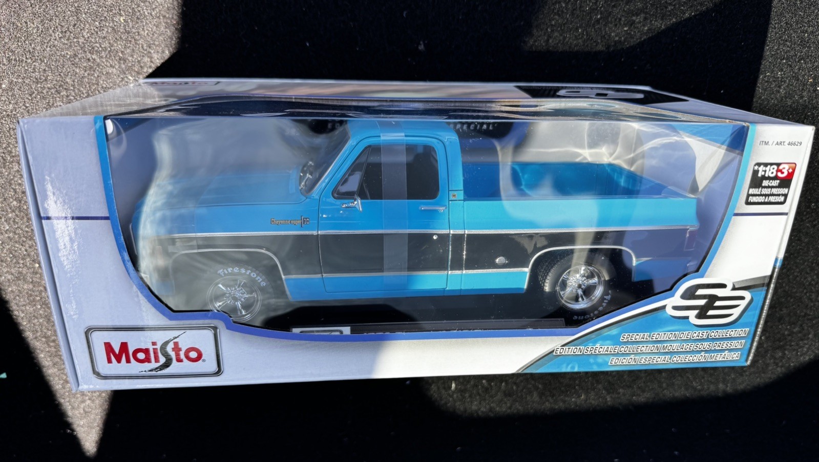 New in box Maisto 1:18 1974 Chevrolet C10 Cheyenne Super Pickup Truck Blue