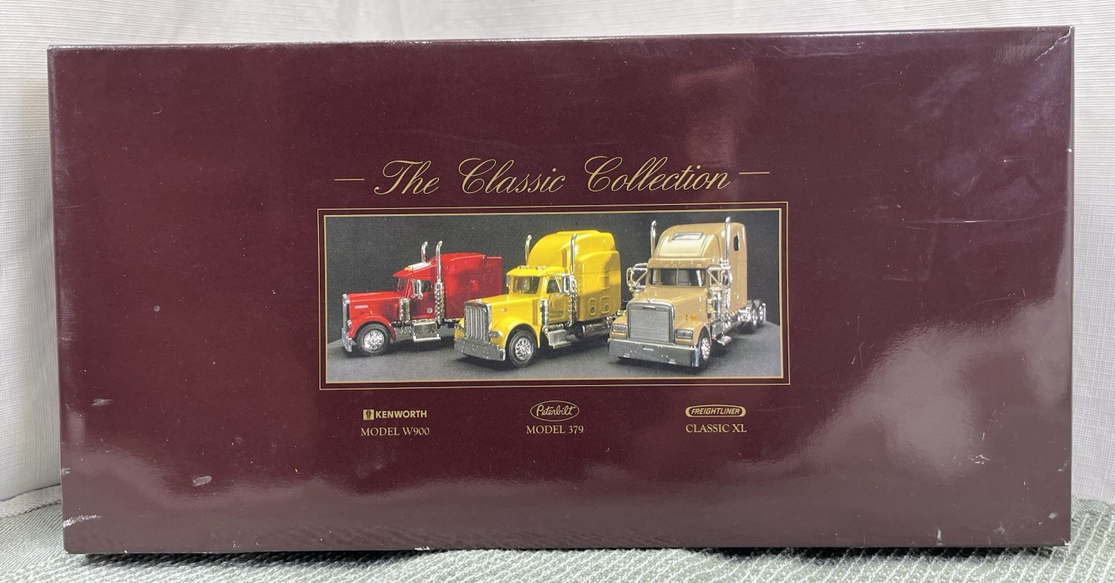 Spec Cast Collectibles The Cassic Collection 32013 1:64 1/64 Scale Kenworth W900