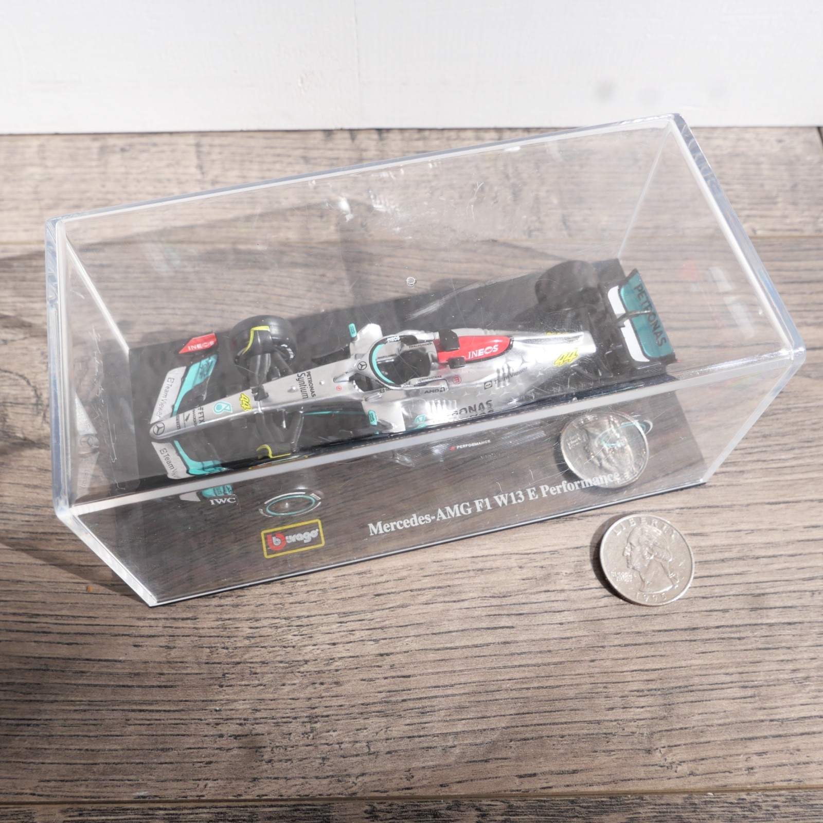 Burago 1/43 Mercedes-AMG Petronas F1 W13 E-Perfromance Lewis Hamilton 2022 #44