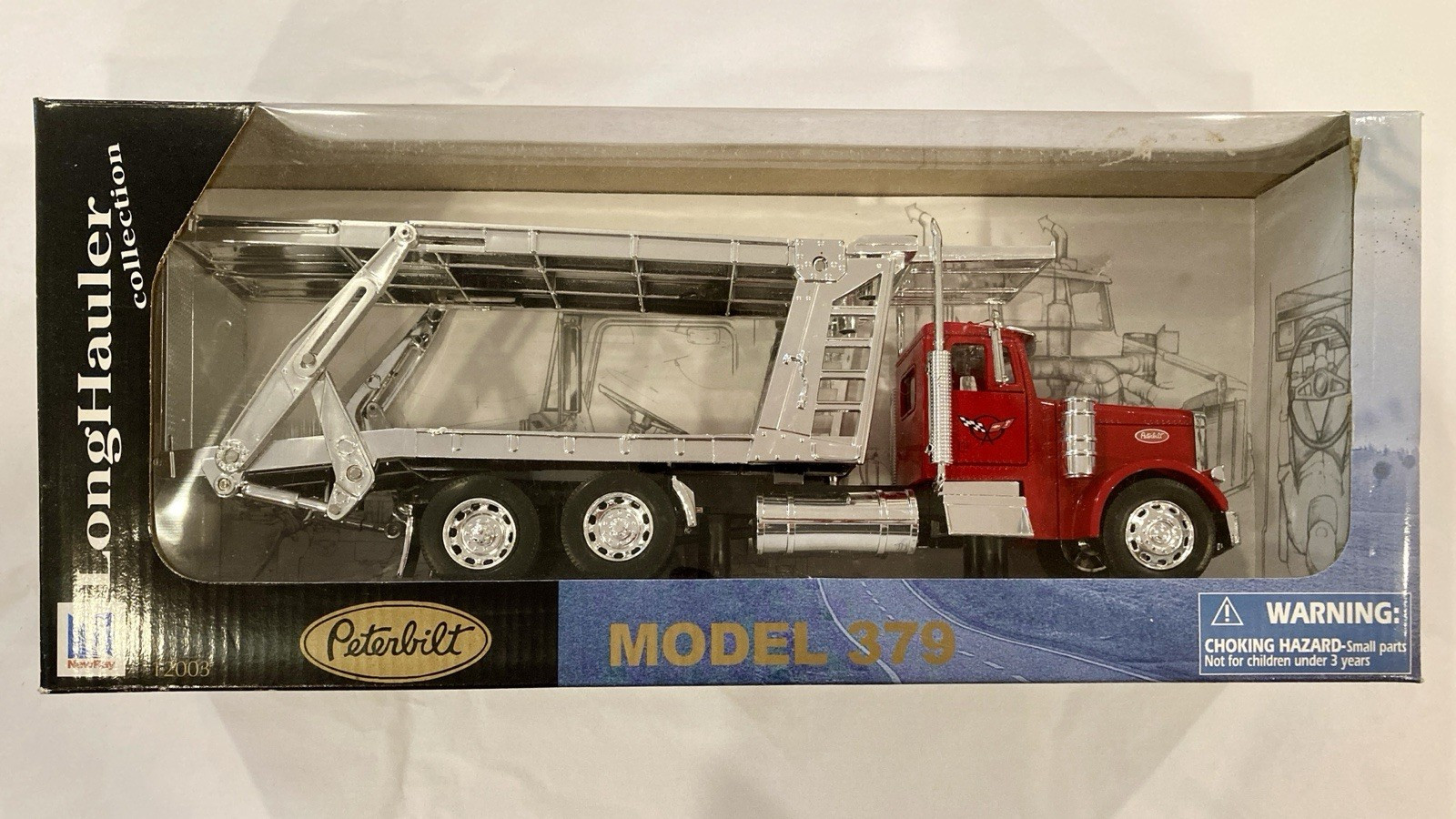 New-Ray LongHauler Collection 1:32 Peterbilt Model 379 Diecast Truck Red/Silver