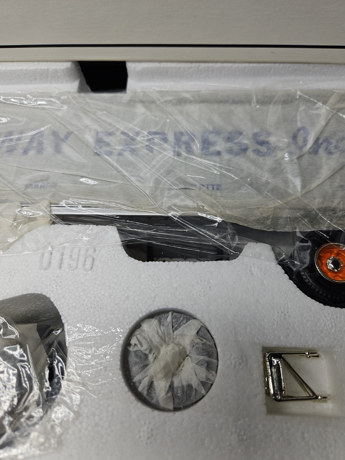 First Gear 1/34 1953 White 3000 Roadway Express 19-1847