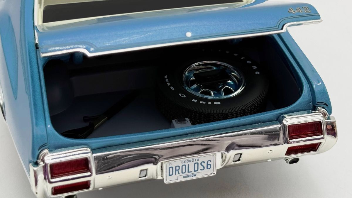 1971 Olds 442 W-30 – New arrival from Acme! – 1:18 Scale Die Cast