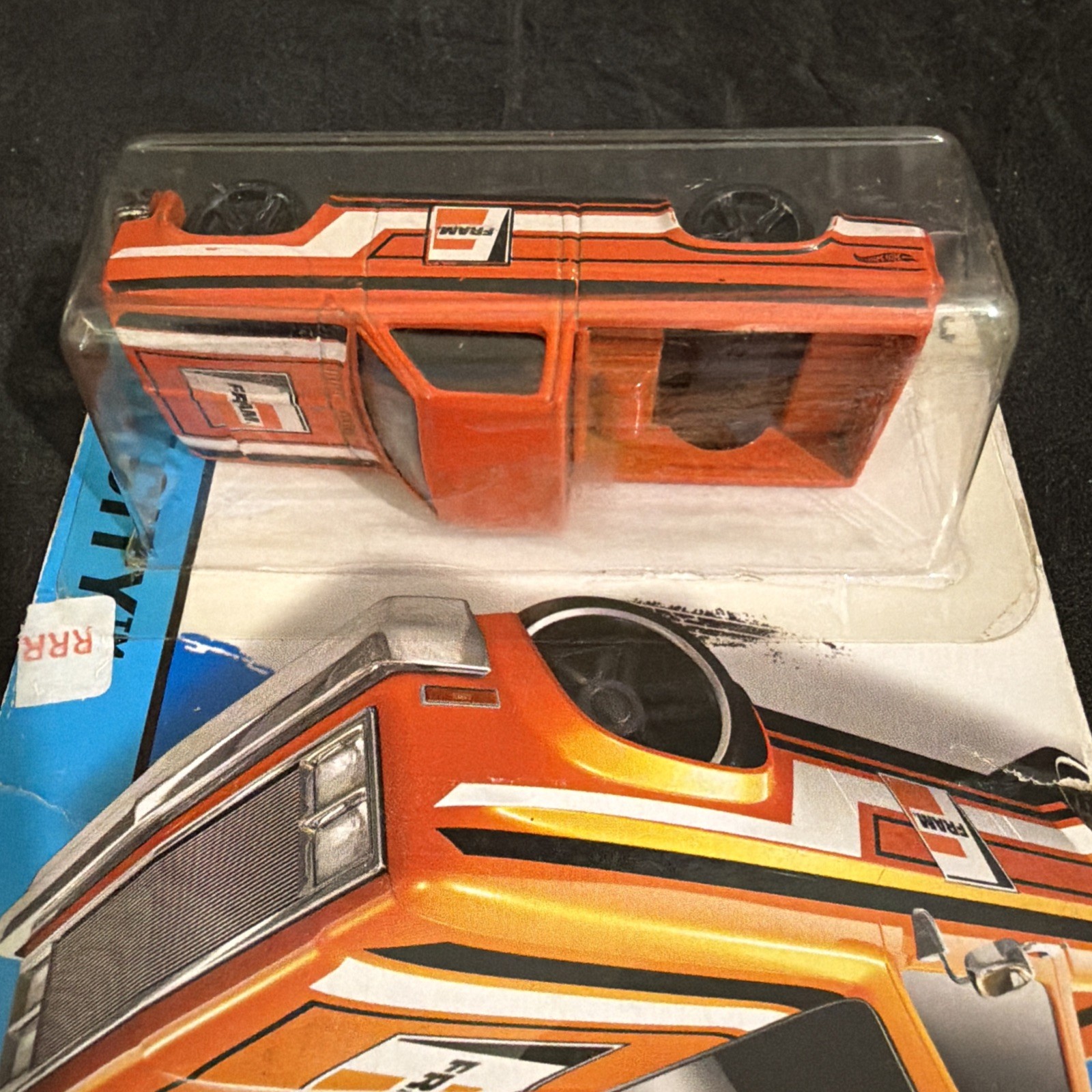 Hot Wheels ’83 Chevy Silverado FRAM Orange Pickup Truck 16/25 City *CONDITION*
