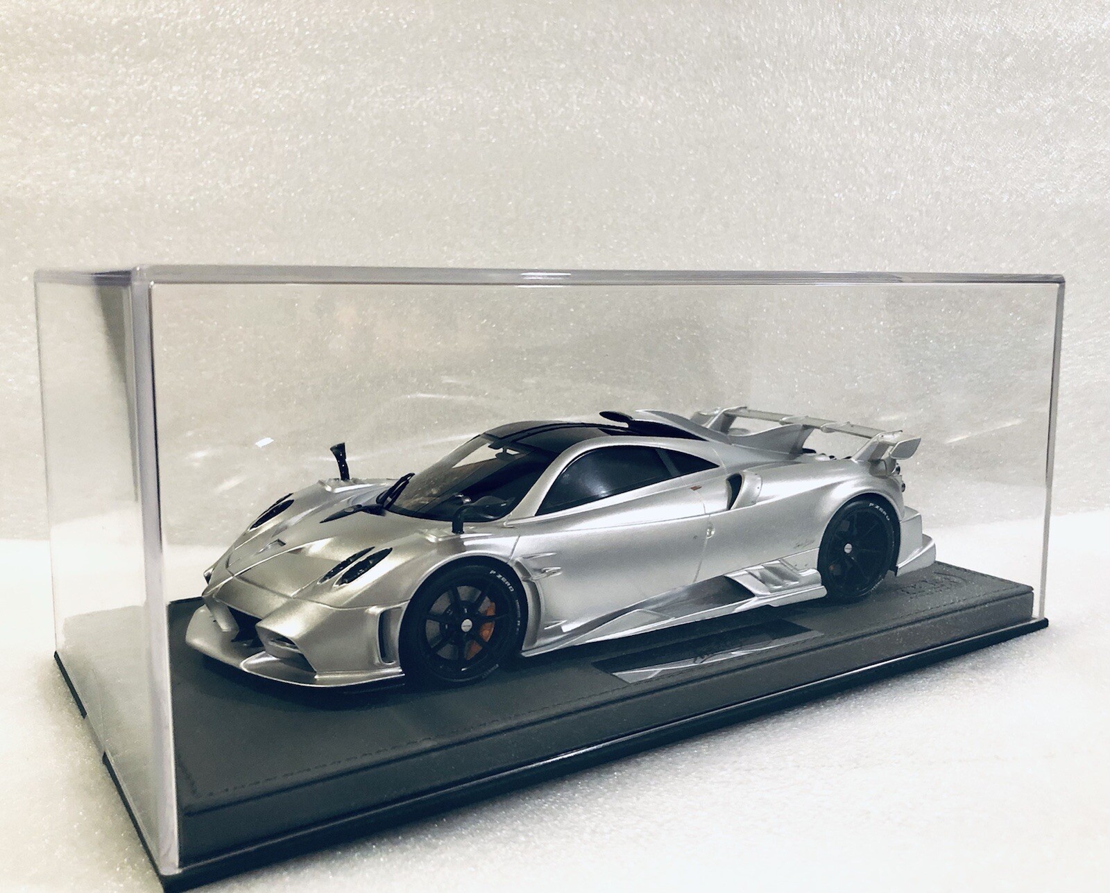 1/18 BBR Pagani Imola Titanium Matt Silver limited 200 PCs with case