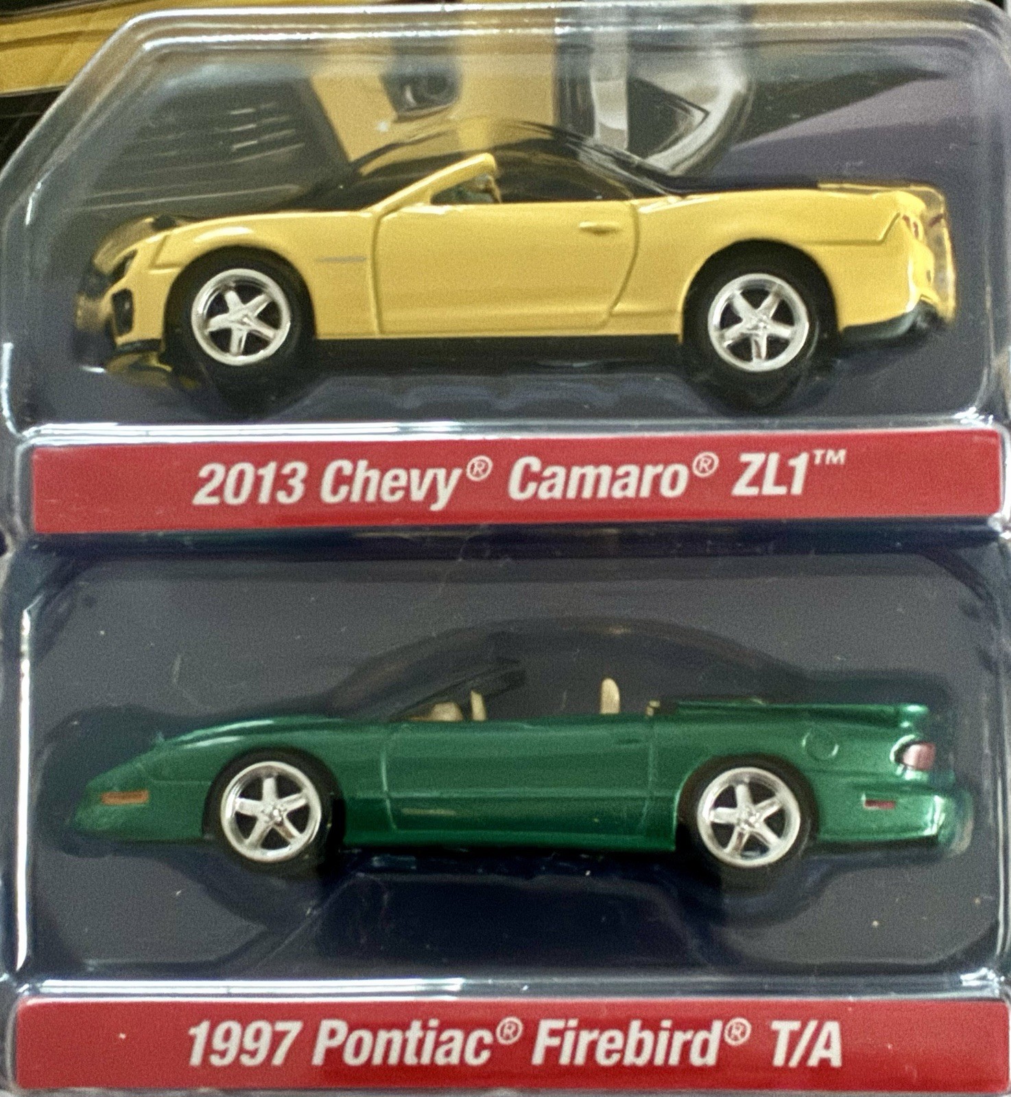 Auto World Deluxe Ragtops 2-pack: 2013 Camaro ZL1 + 1997 Firebird T/A, Exclusive
