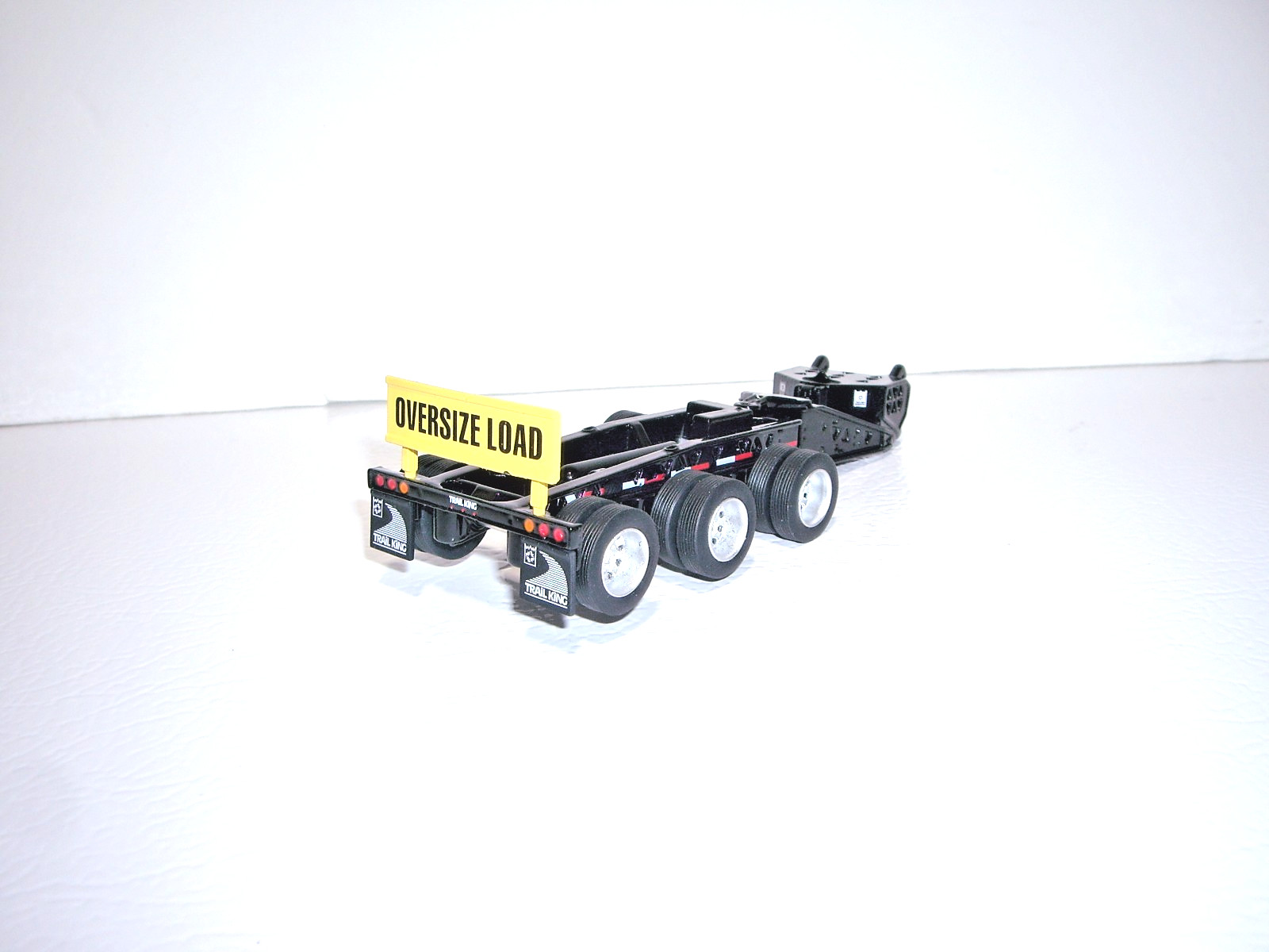 DIECAST MASTERS 1/64 PETE 589 & TRAILKING LOWBOY, JEEP&BOOSTER SAME SCALE AS DCP