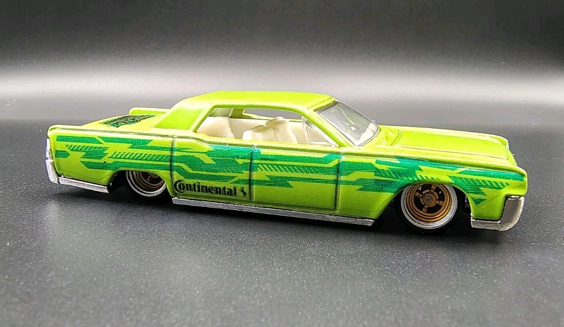 Custom Hot Wheels 64 Lincoln Continental Lime Green 4SP2T Wheels NoScalpCustoms