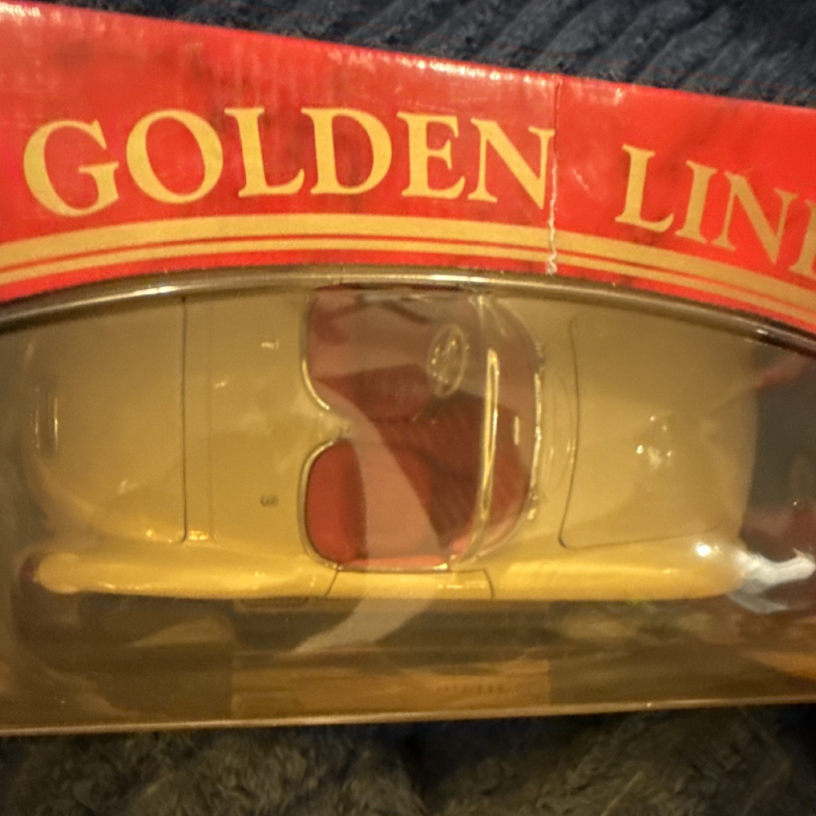 MIRA Golden Line 1:18 Diecast 1953 Chevrolet Corvette Gold With Case