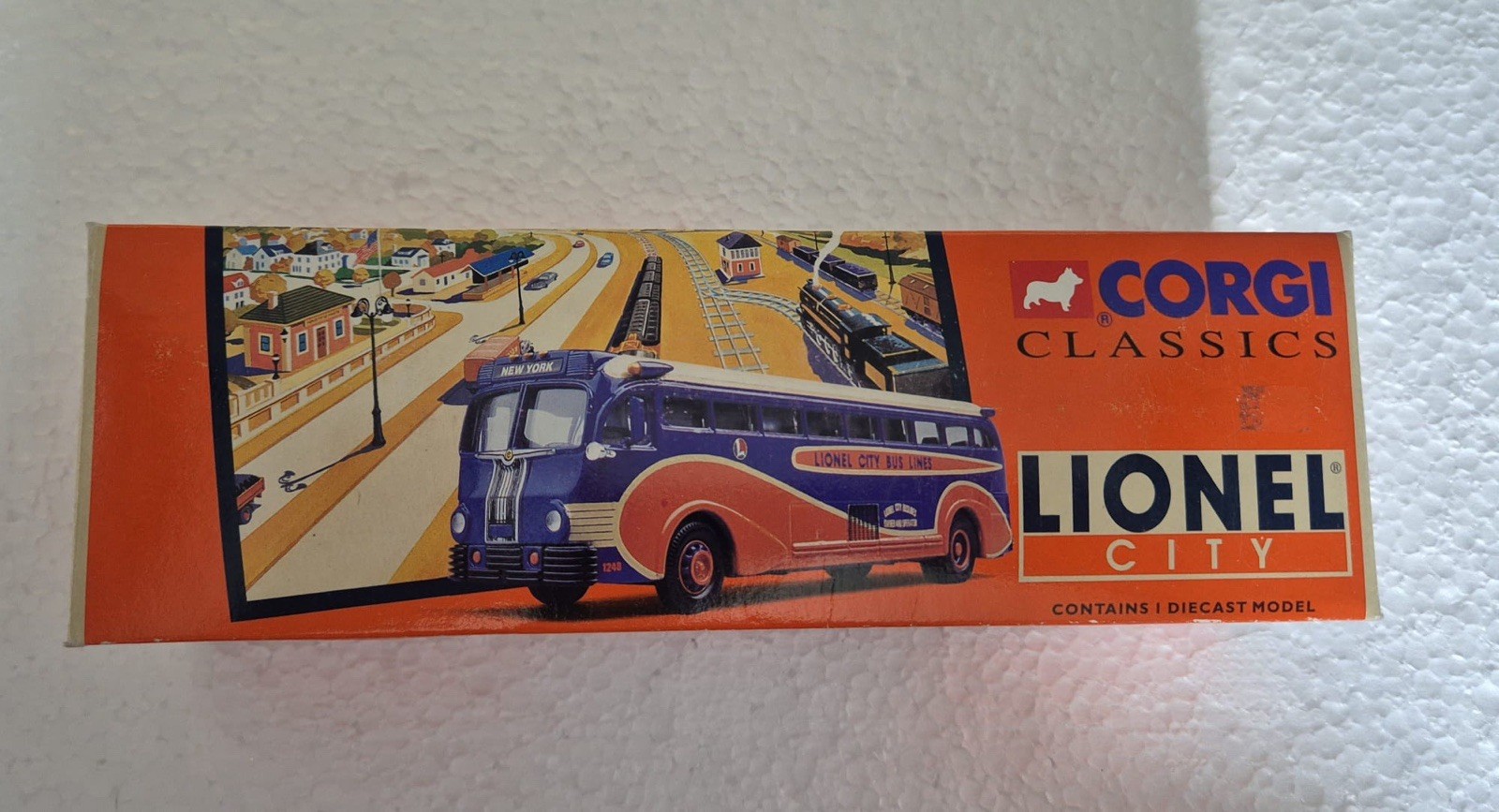 Corgi Classics Lionel City Yellow Coach 743 Bus Lines VGC Ref CE02