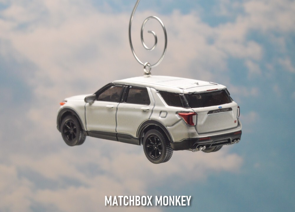 2022 Ford Explorer ST SUV Crossover Custom Christmas Ornament Adorno Badge 1/64