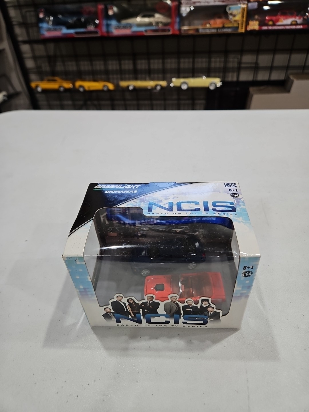 GREENLIGHT 2-PACK NCIS 2006 DODGE CHARGER 1970 PLYMOUTH HEMI CUDA