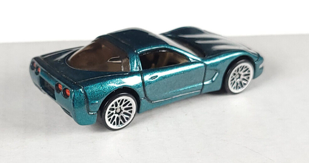 Hot Wheels loose 1997 First Editions Corvette C5 green