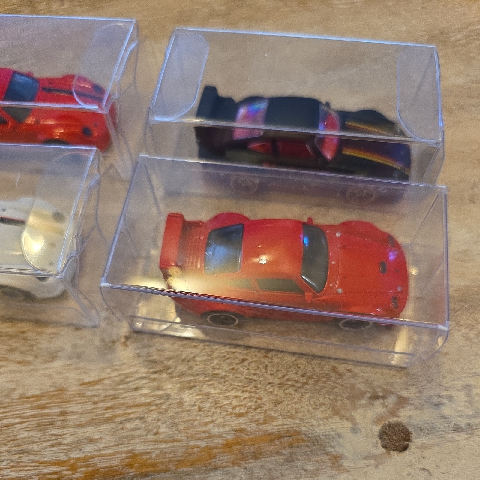 Lot of (4) Hot Wheels – Red – White – Black – Porsche 993 GT2 – Mint –