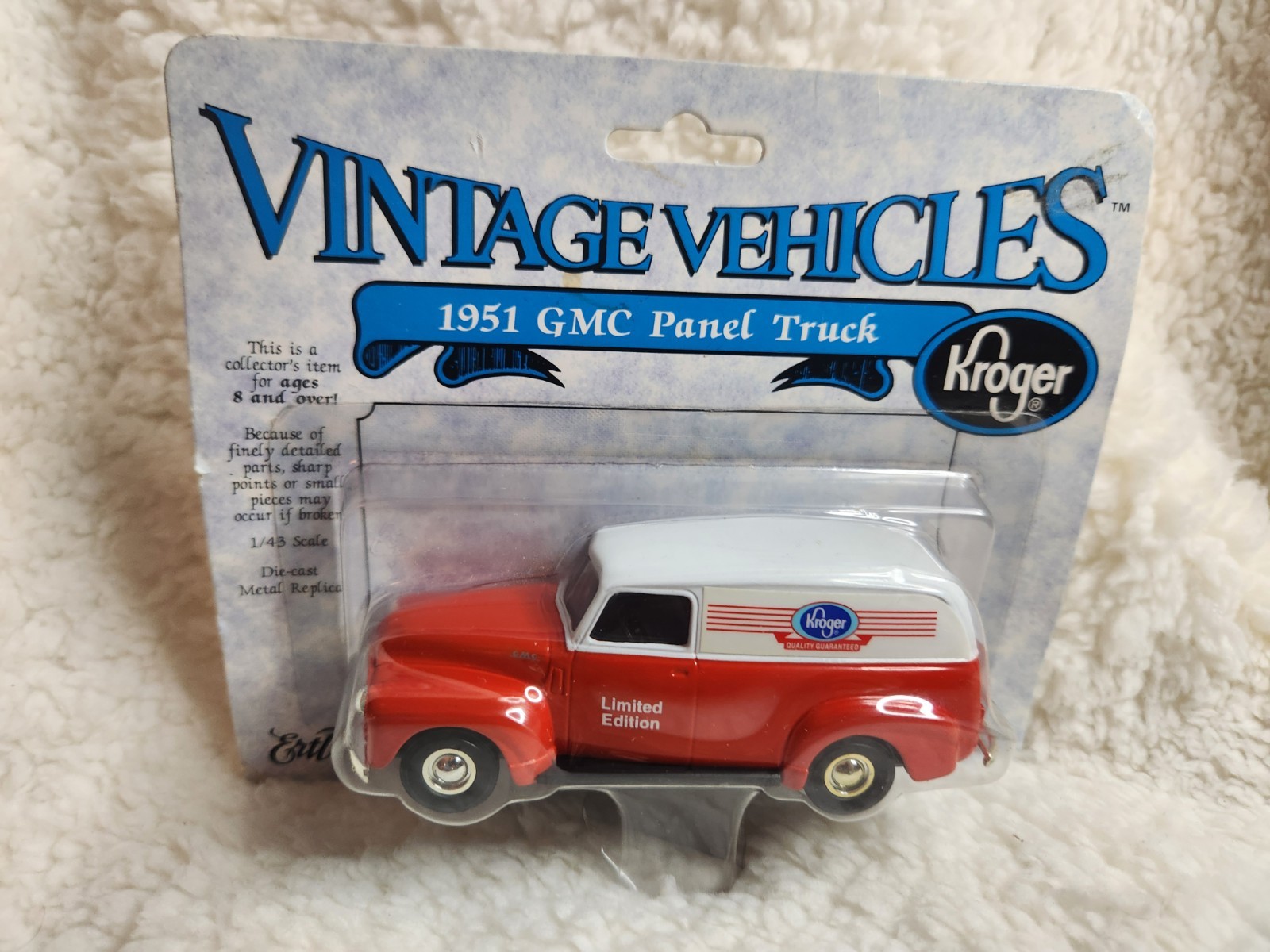 Ertl Collectibles 1951 GMC Panel Truck 1/43 Scale Die-Cast Replica F362 1995 NIP