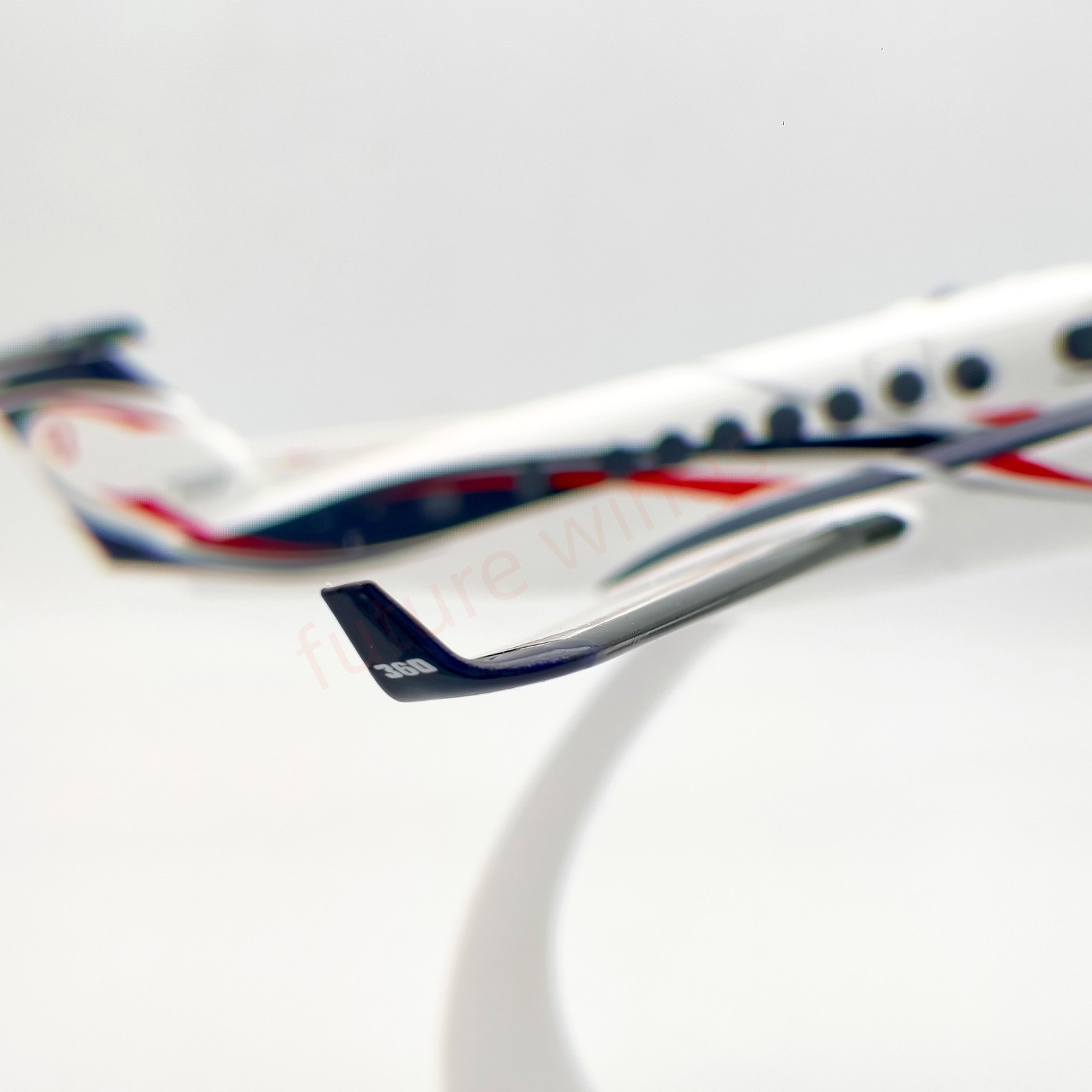 1:35 Aimo Wings KingAir 350i/360ER Aircraft Model With Stand