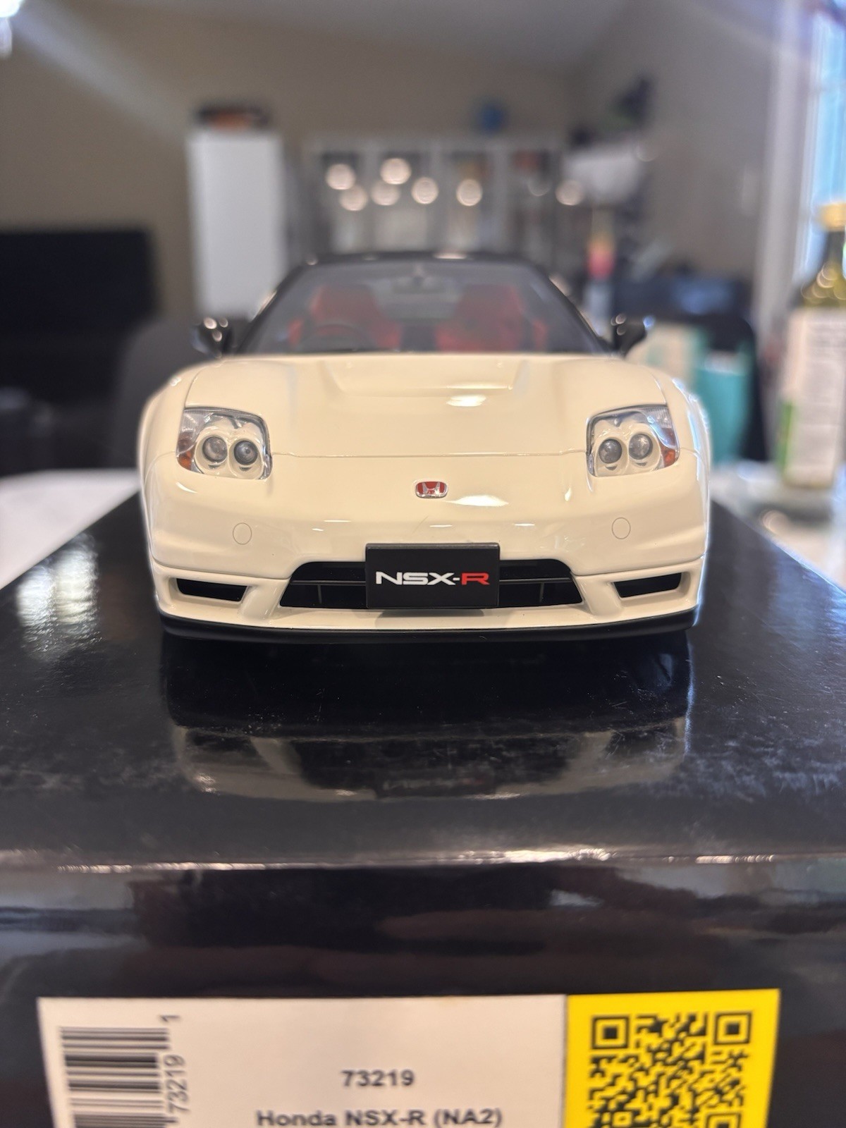 AUTOart Honda NSX-R NA2 1/18 Scale Diecast Model Car – Championship White