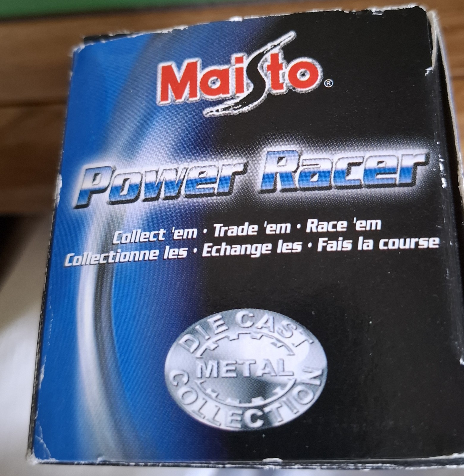 Maisto 2001 Ram 1500 Chrysler “damaged box” 1:43 Black