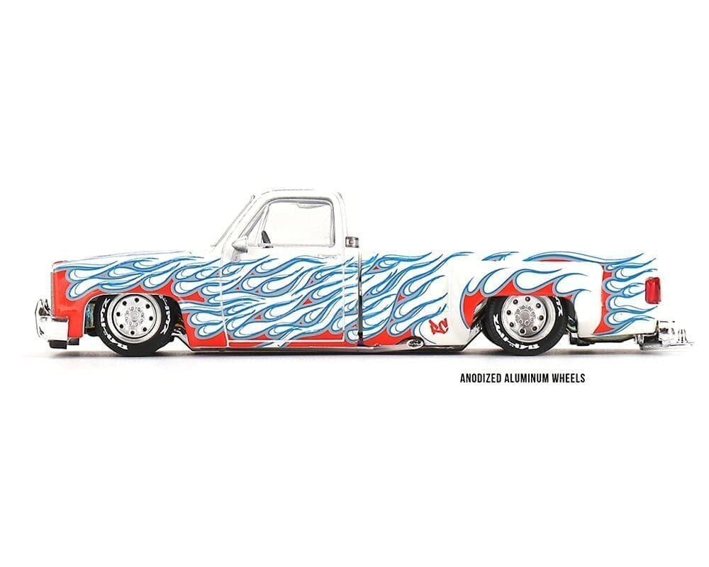Kaido House 1:64 Chevrolet Silverado Dually on Fire V2 W/ Flames KHMG157-2C
