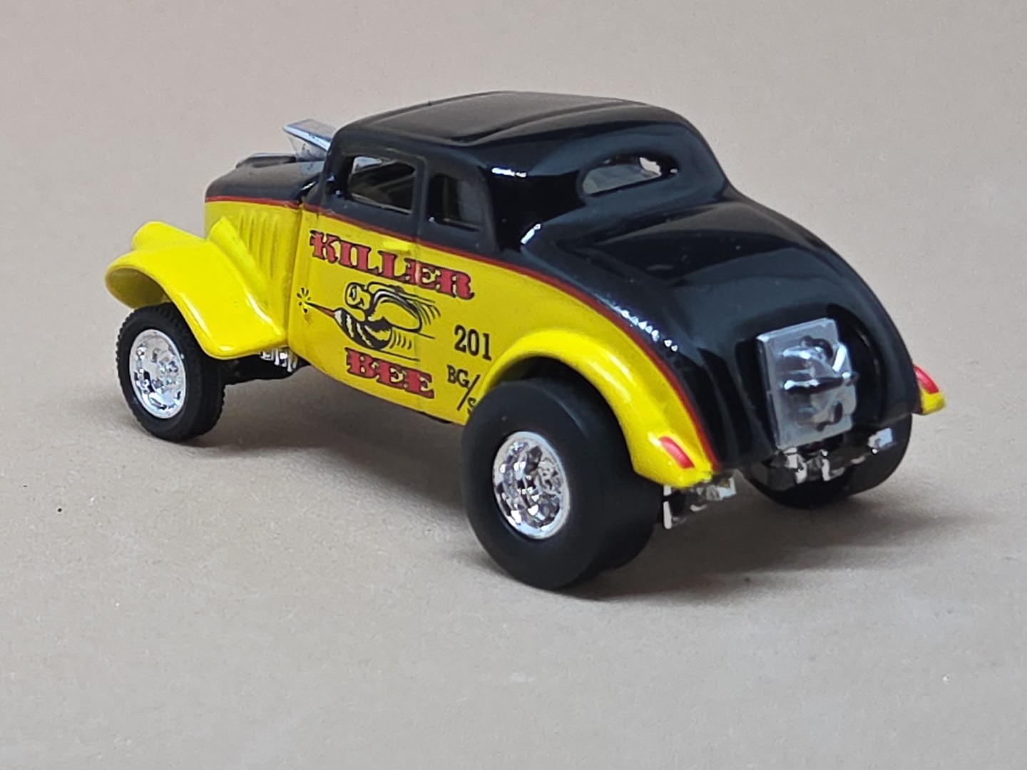 Limited Edition Vintage Racing Killer Bee 1933 33 Willys Gasser 1/64 Scale NHRA