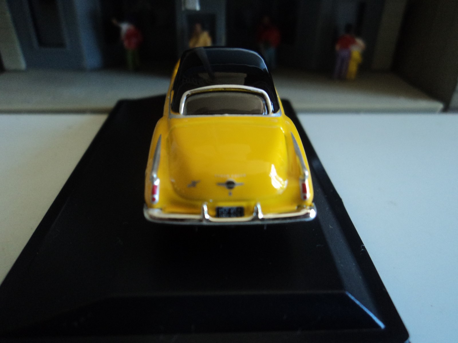 Oxford 1950 OLDSMOBILE ROCKET 88 Yellow / Black 1/87 HO diecast car GM NEW