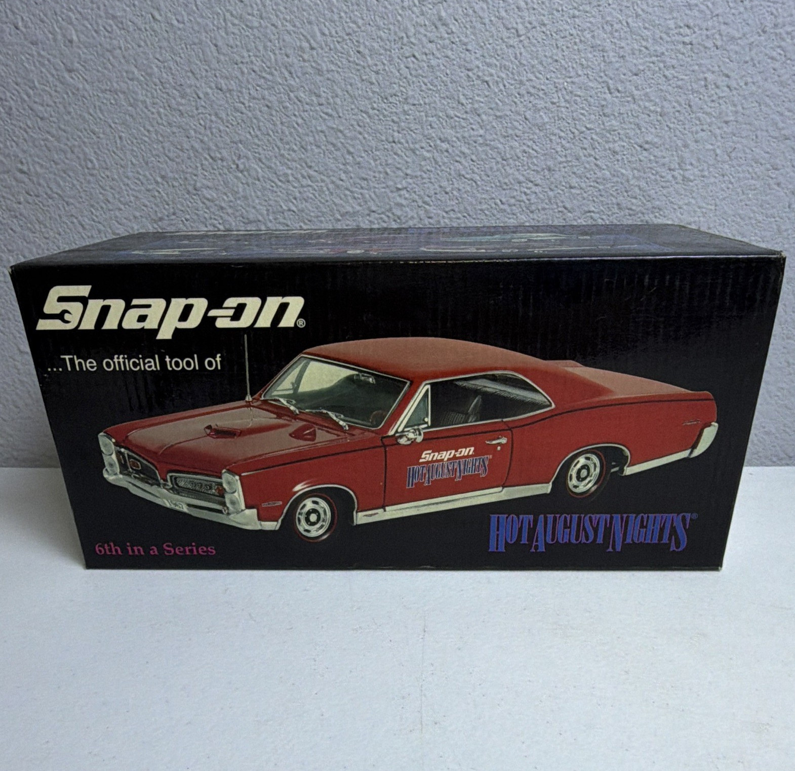 Snap-on Hot August Nights 1967 Pontiac GTO 1:18 Diecast Red White