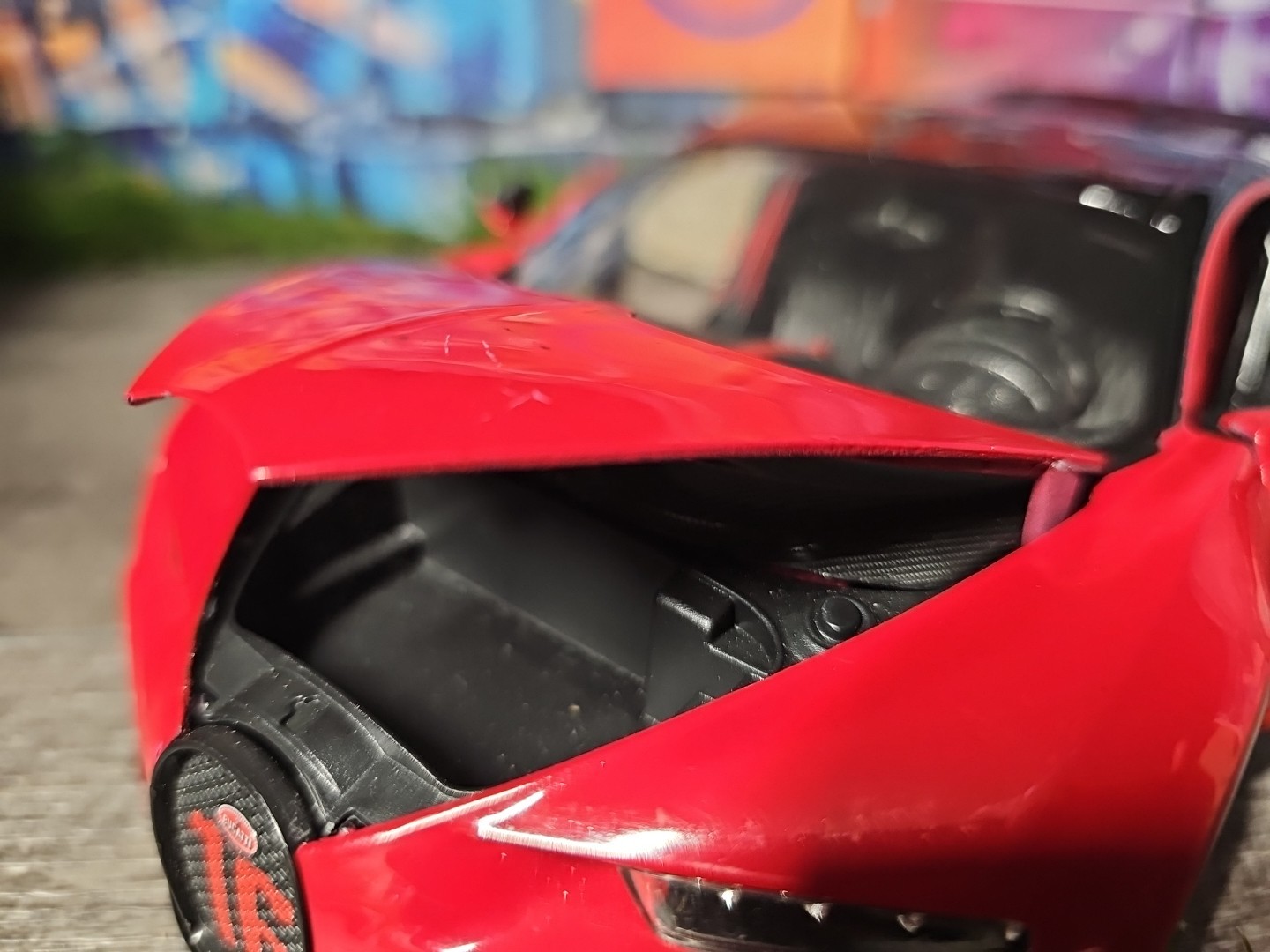 Bburago Black And Red Bugatti Chiron 1:18 Diecast Car NO BOX