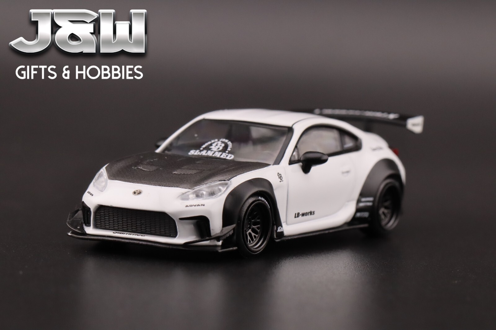 Mini GT Toyota GR86 LB Nation White #769 1/64