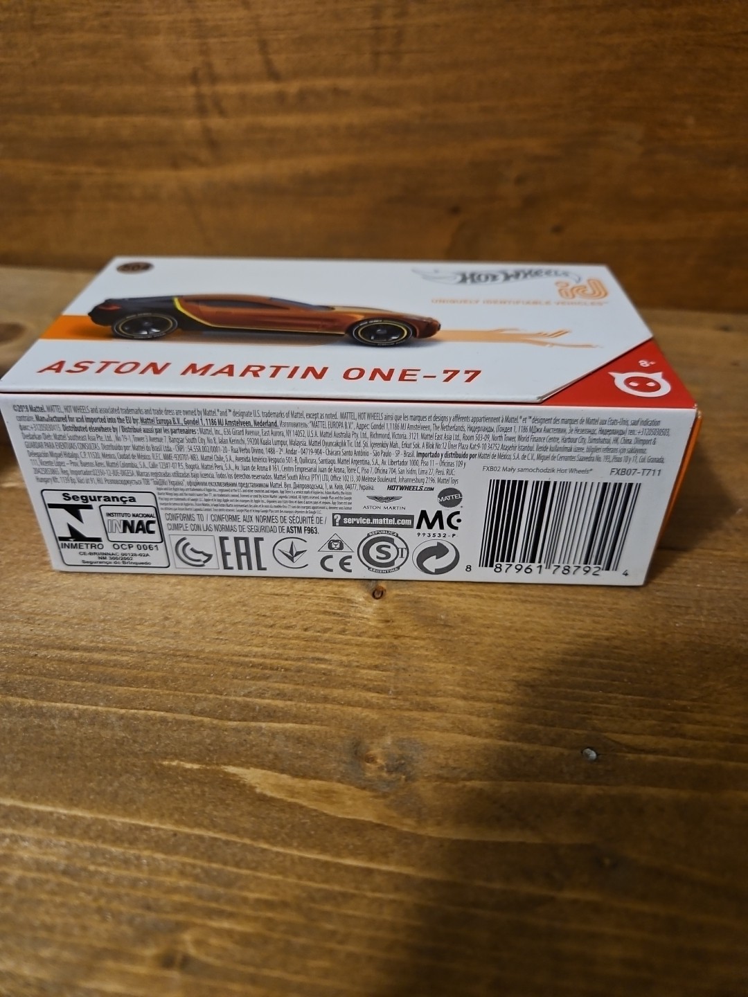 Hot Wheels id Aston Martin One – 77 Mint In Mint Box New Sealed – K9