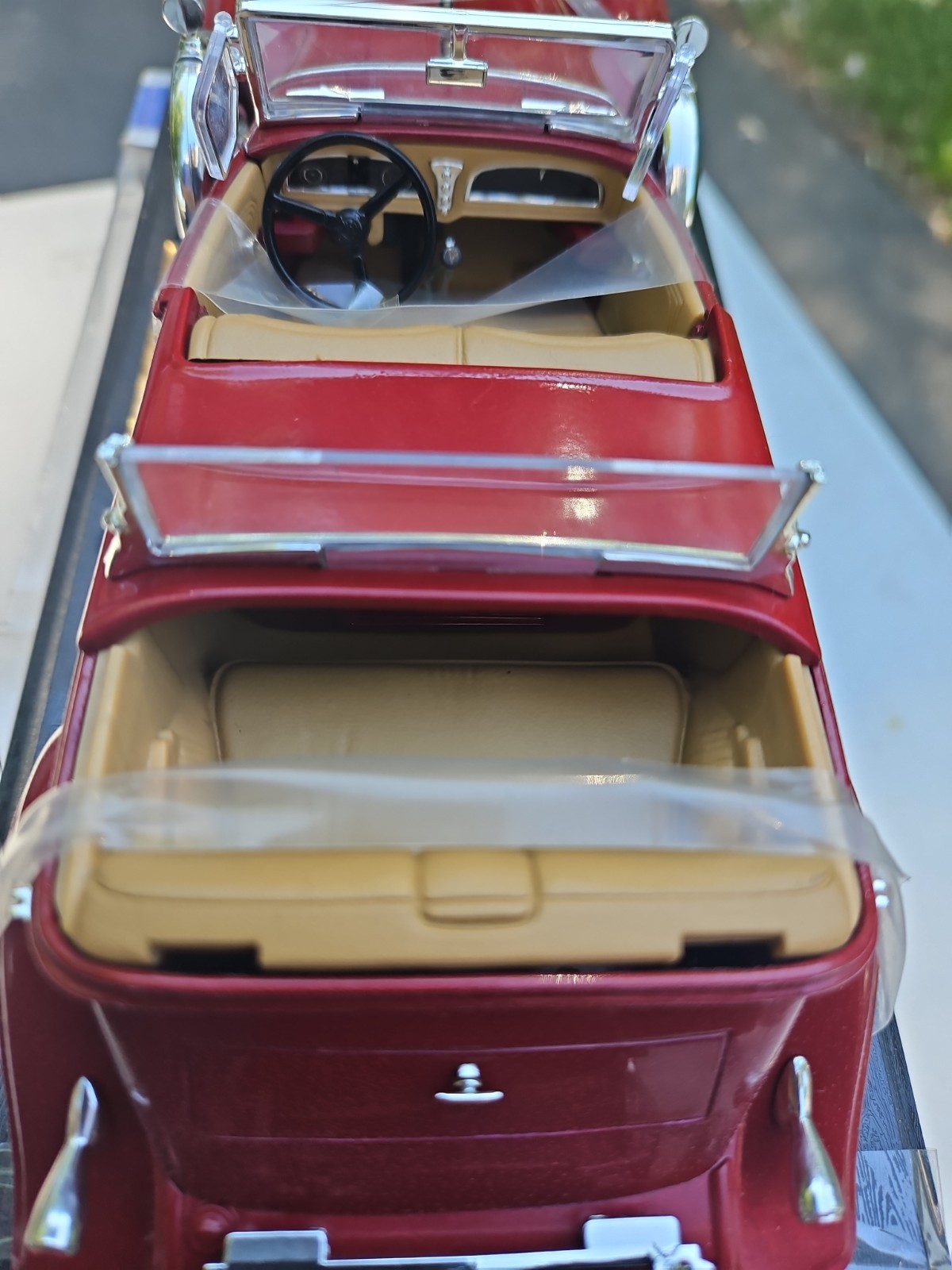 1932 Cadillac Sports Phaeton 1:18 Red