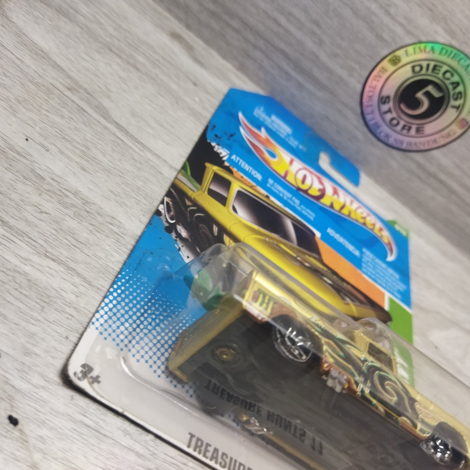 Hotwheels 2011 Treasure Hunts custom 62 Chevy